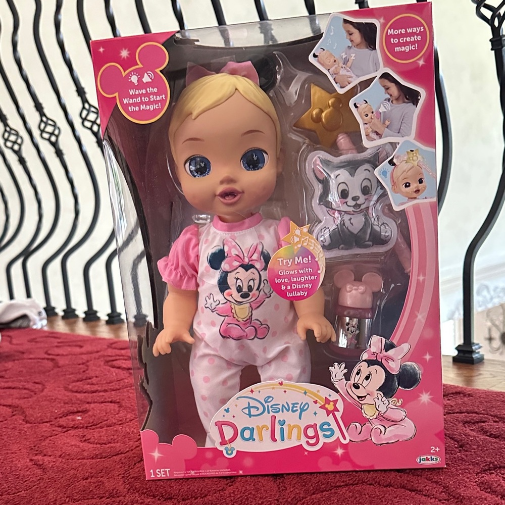 🔥🔥Disney Darlings Doll with Pink and White Outfit🔥🔥